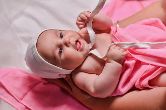 Baby Erstlingsmütze zum Binden