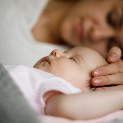 Baby-Schlaf ist ein wichtiger Aspekt der kindlichen Entwicklung